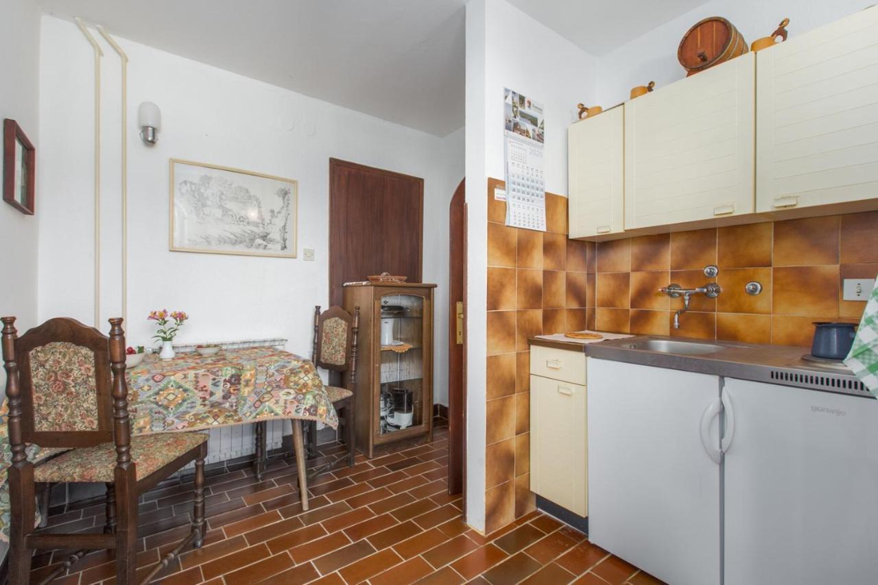 Anamarija Apartments Near The Beach And The Fantastic Adria Sea With Over 10 Small Islands Close By Funtana Exteriér fotografie